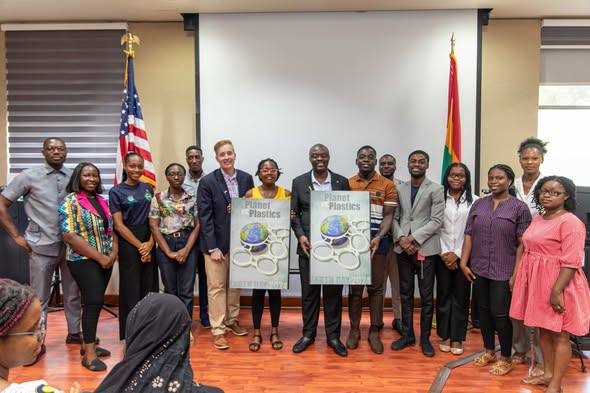 The Green Dialogue Africa community at a Planet vs Plastics event